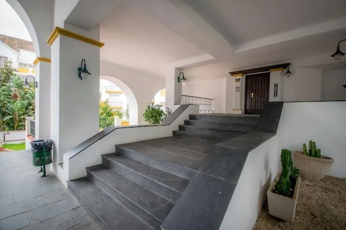 Apartment Apartamento Lujo En Complejo Alanda Club Marbella